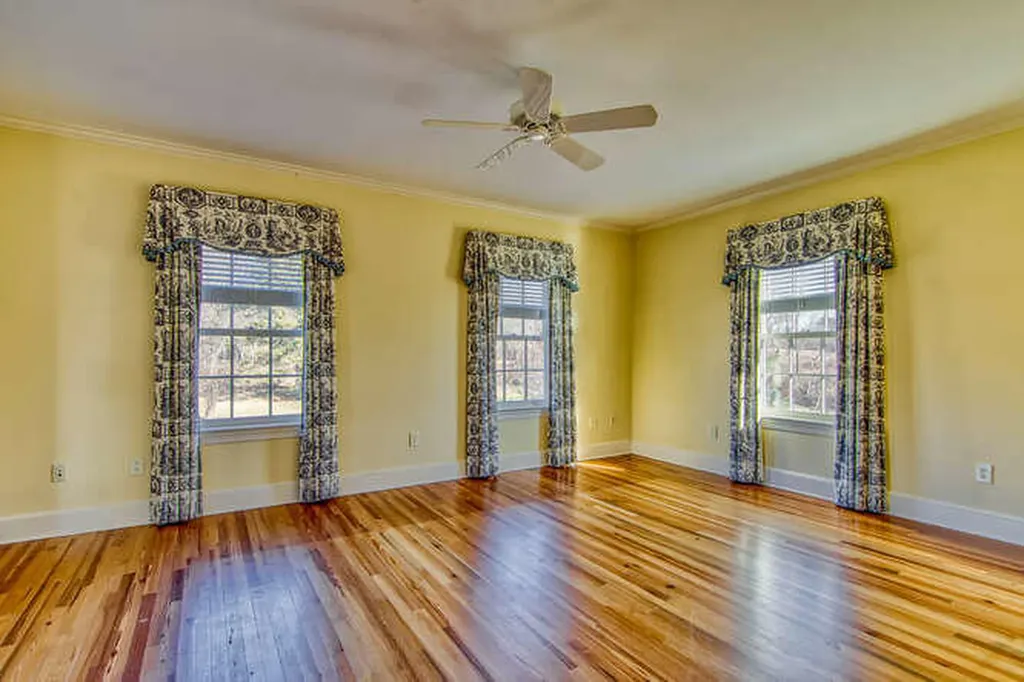 516 Reach Road Sedgwick ME 04673