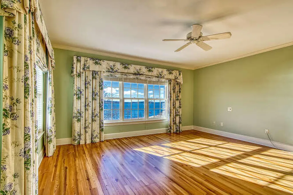 516 Reach Road Sedgwick ME 04673