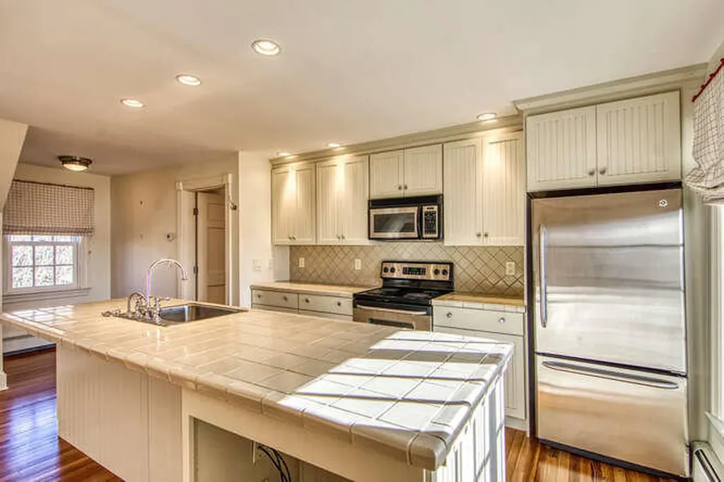 516 Reach Road Sedgwick ME 04673