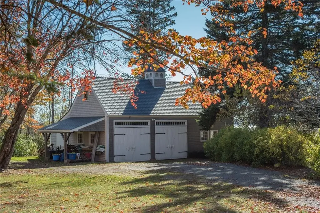 516 Reach Road Sedgwick ME 04673