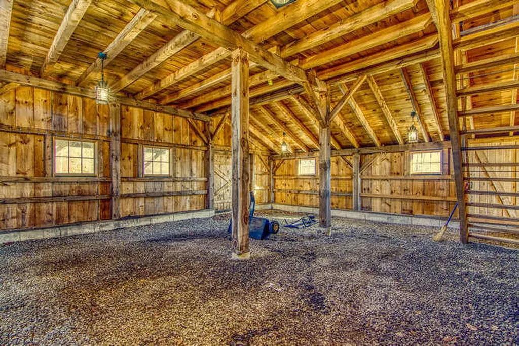 516 Reach Road Sedgwick ME 04673