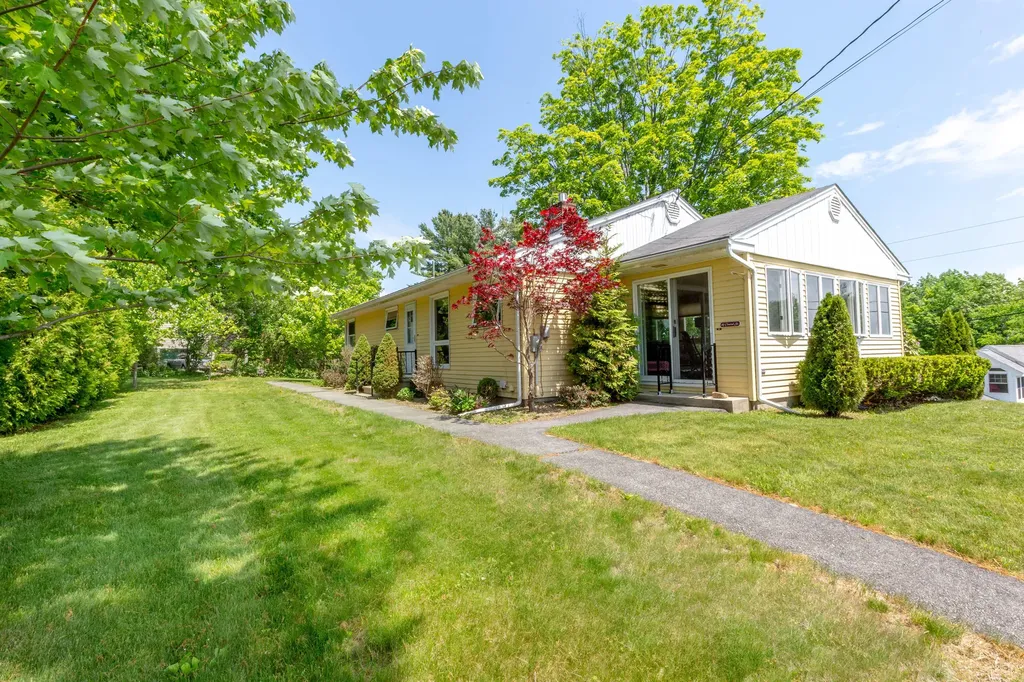 67 Central Street Hallowell ME 04347