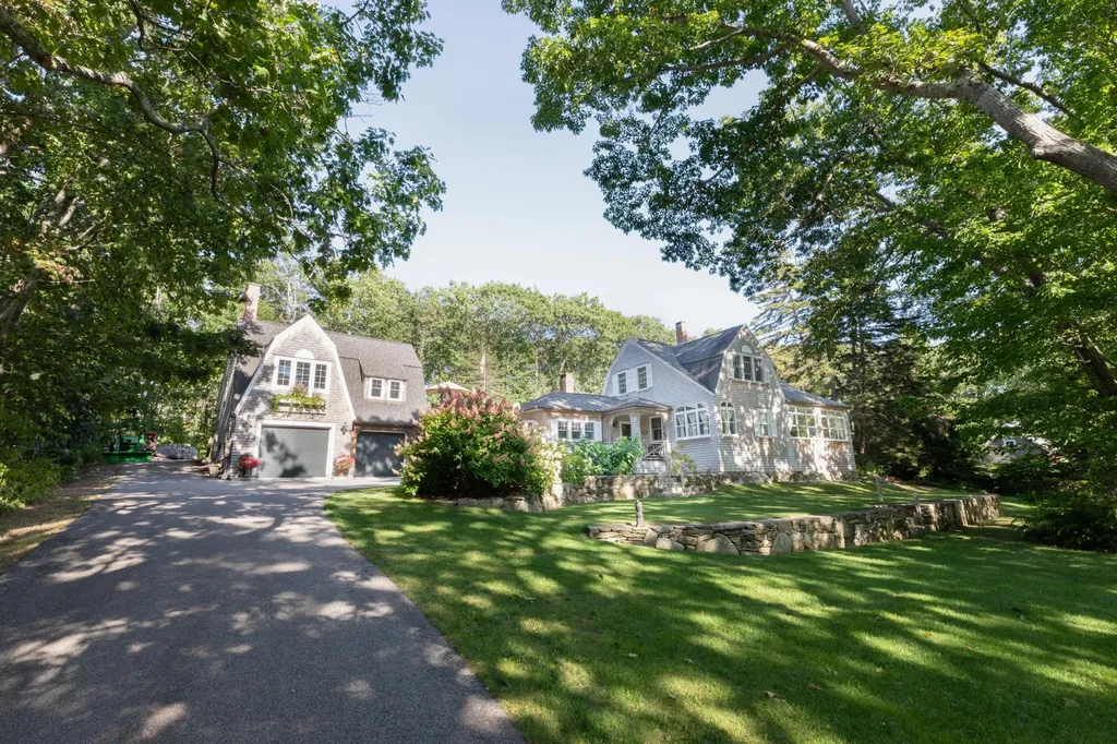 19 New Biddeford Road Kennebunkport ME 04046