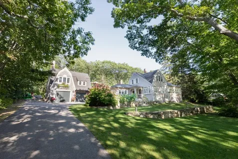 19 New Biddeford Road Kennebunkport ME 04046