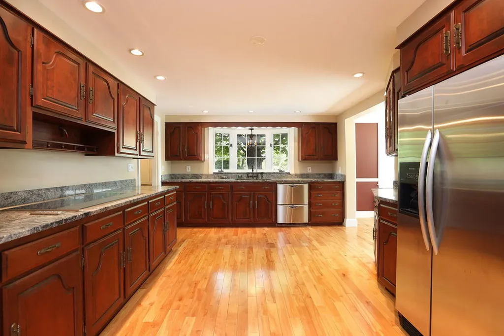 35 Pleasant Street Kennebunk ME 04043