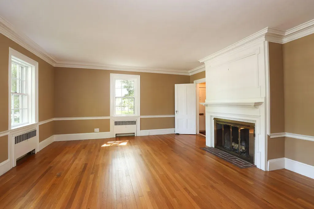 35 Pleasant Street Kennebunk ME 04043