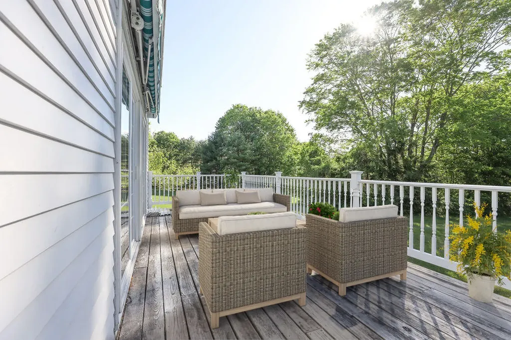 35 Pleasant Street Kennebunk ME 04043