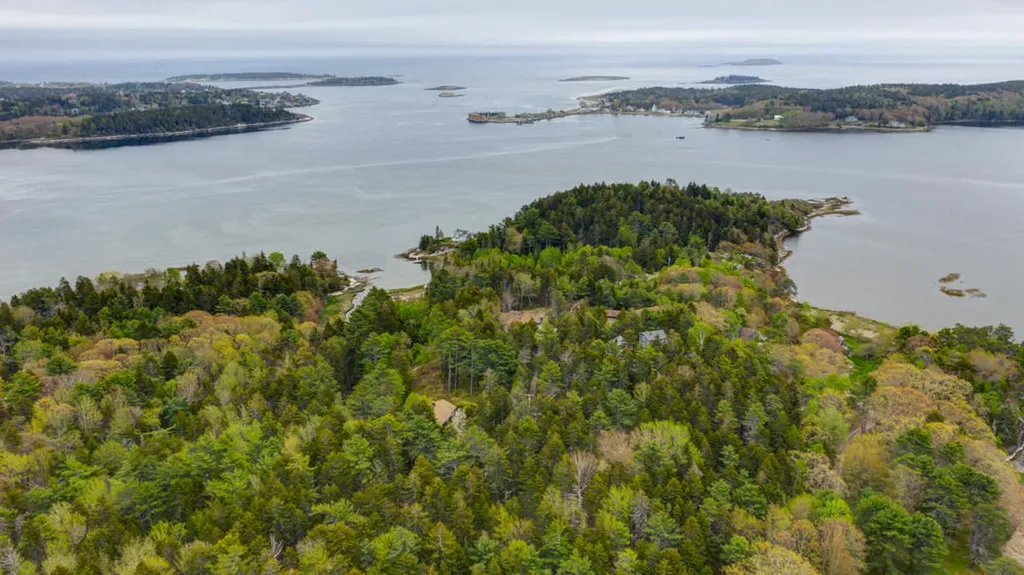 42 Atkins Bay Drive Phippsburg ME 04562