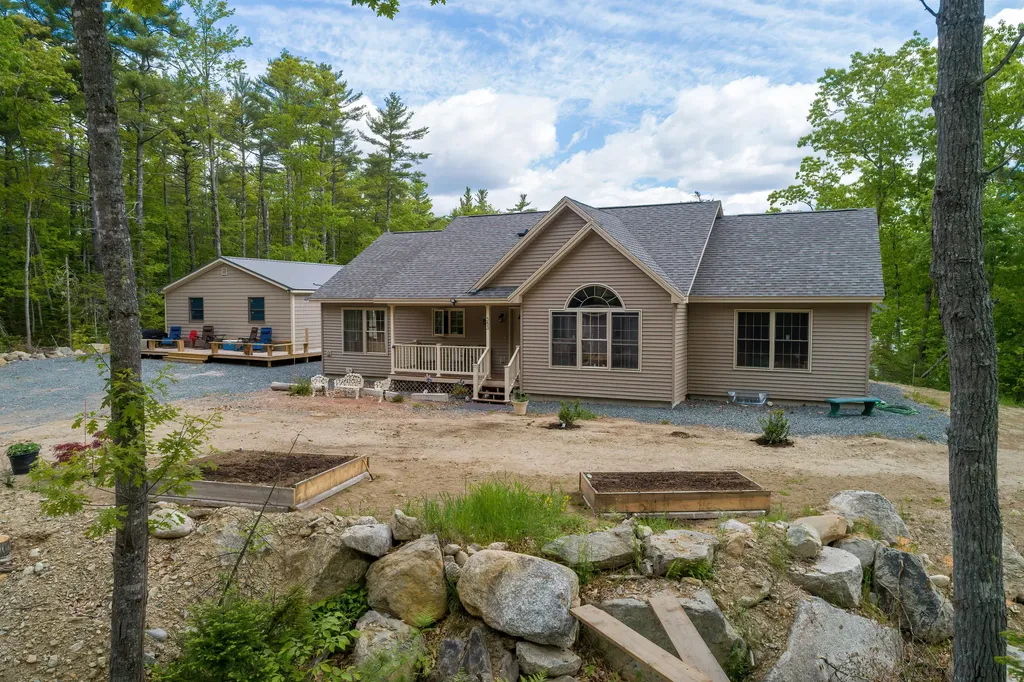353 North Bend Road Surry ME 04684