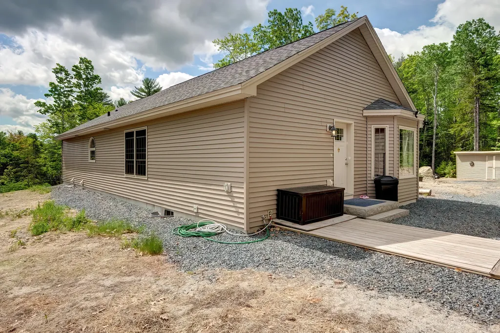 353 North Bend Road Surry ME 04684