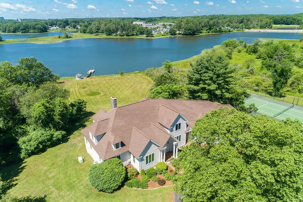 6 Spencers Way Kittery ME 03904