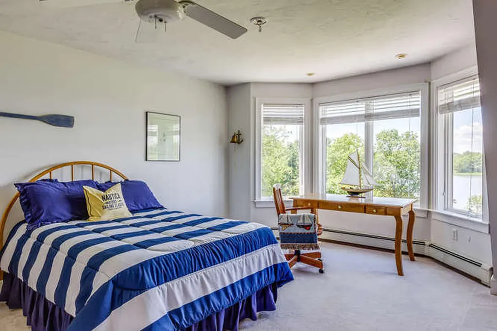6 Spencers Way Kittery ME 03904
