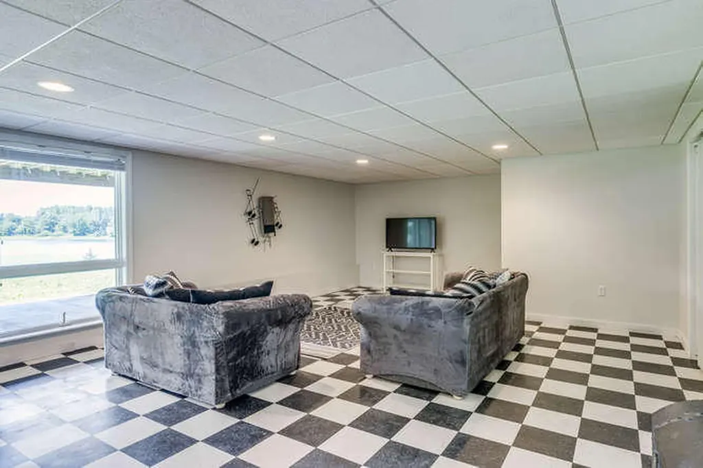 6 Spencers Way Kittery ME 03904