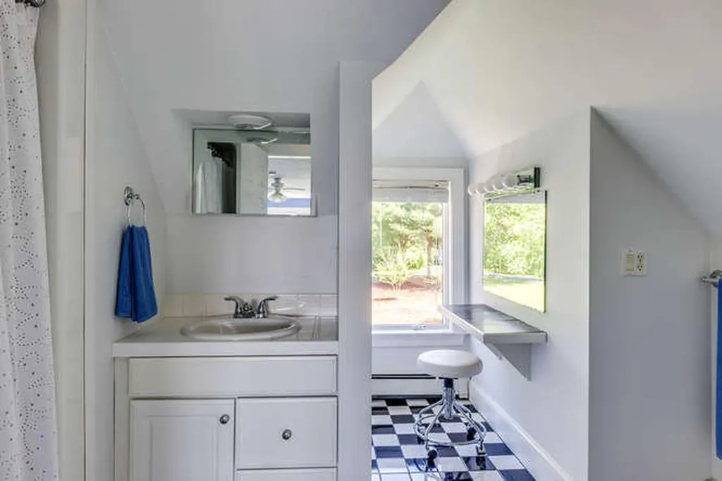 6 Spencers Way Kittery ME 03904