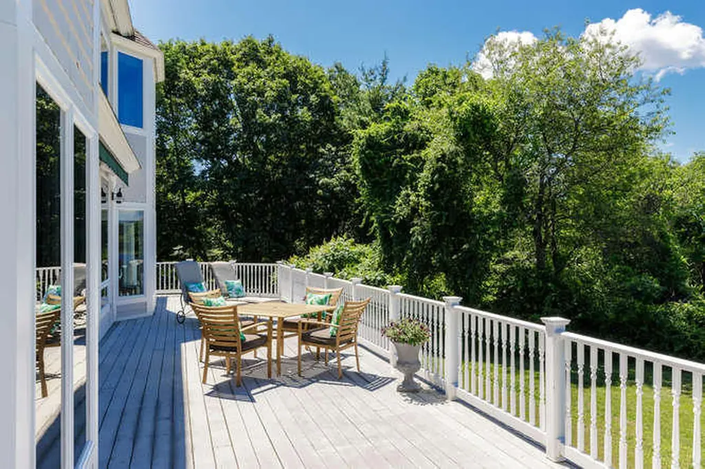 6 Spencers Way Kittery ME 03904
