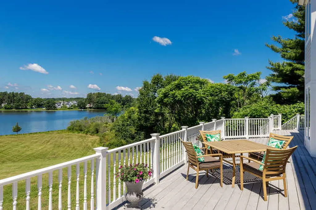 6 Spencers Way Kittery ME 03904
