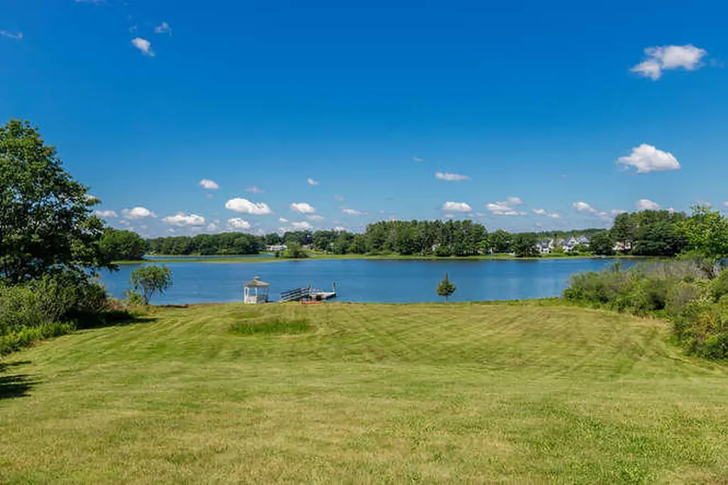 6 Spencers Way Kittery ME 03904