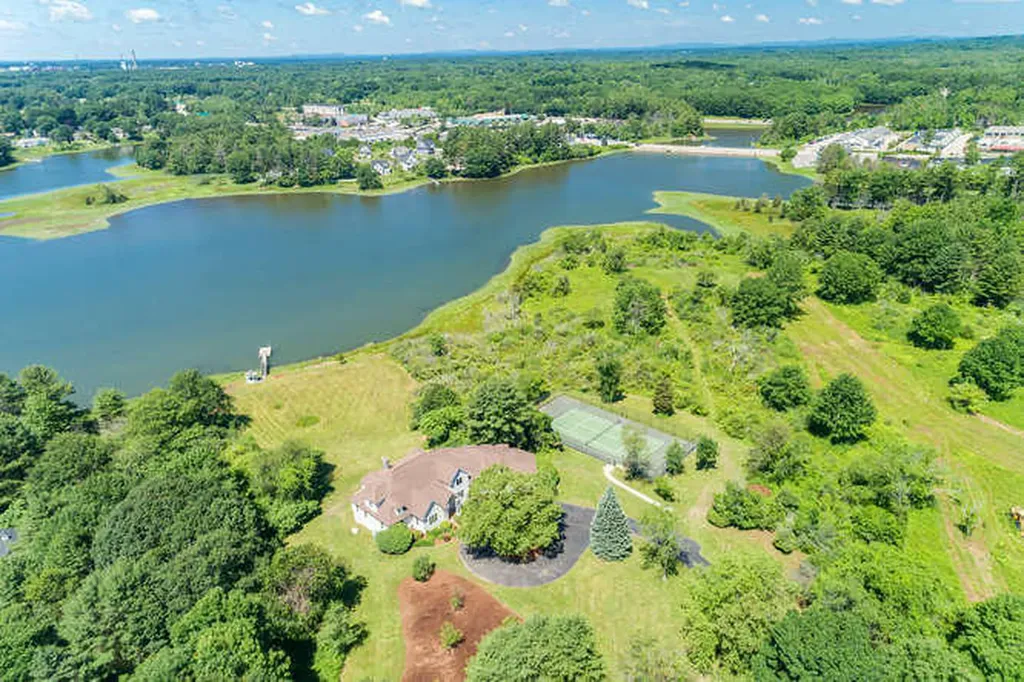 6 Spencers Way Kittery ME 03904