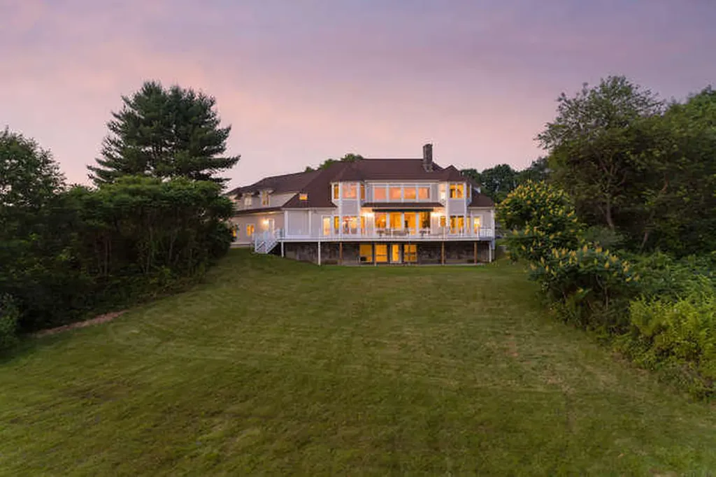 6 Spencers Way Kittery ME 03904