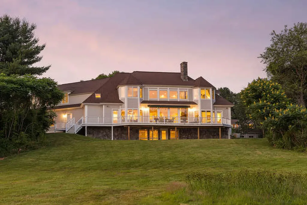 6 Spencers Way Kittery ME 03904