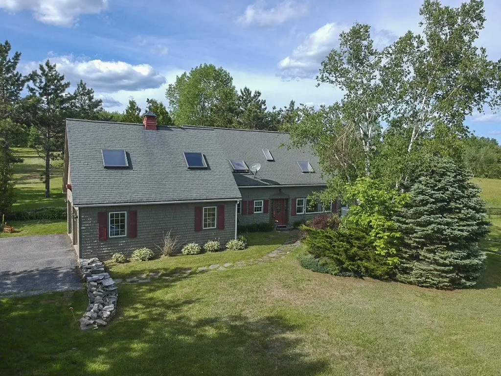 365 W Washington Road Washington ME 04574