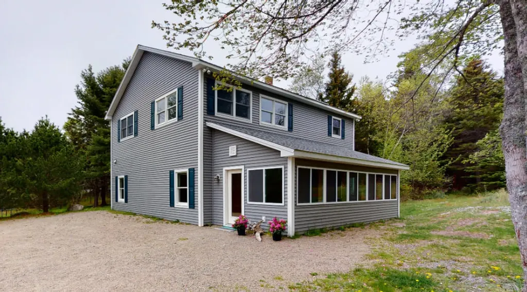3 Long Hill Road Southwest Harbor ME 04679