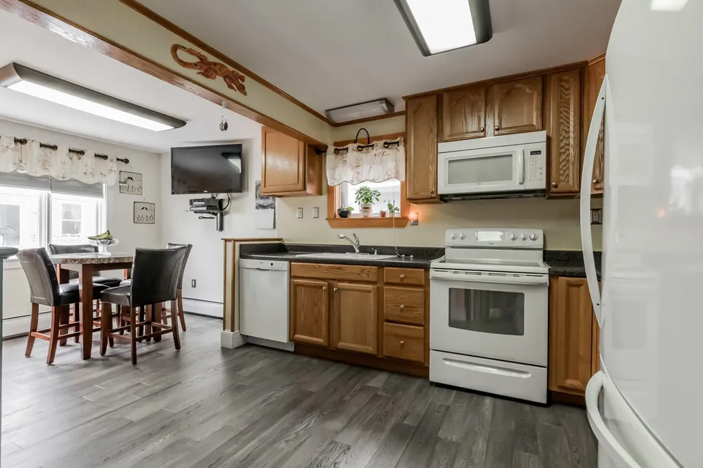 5 Railroad Avenue Rockland ME 04841