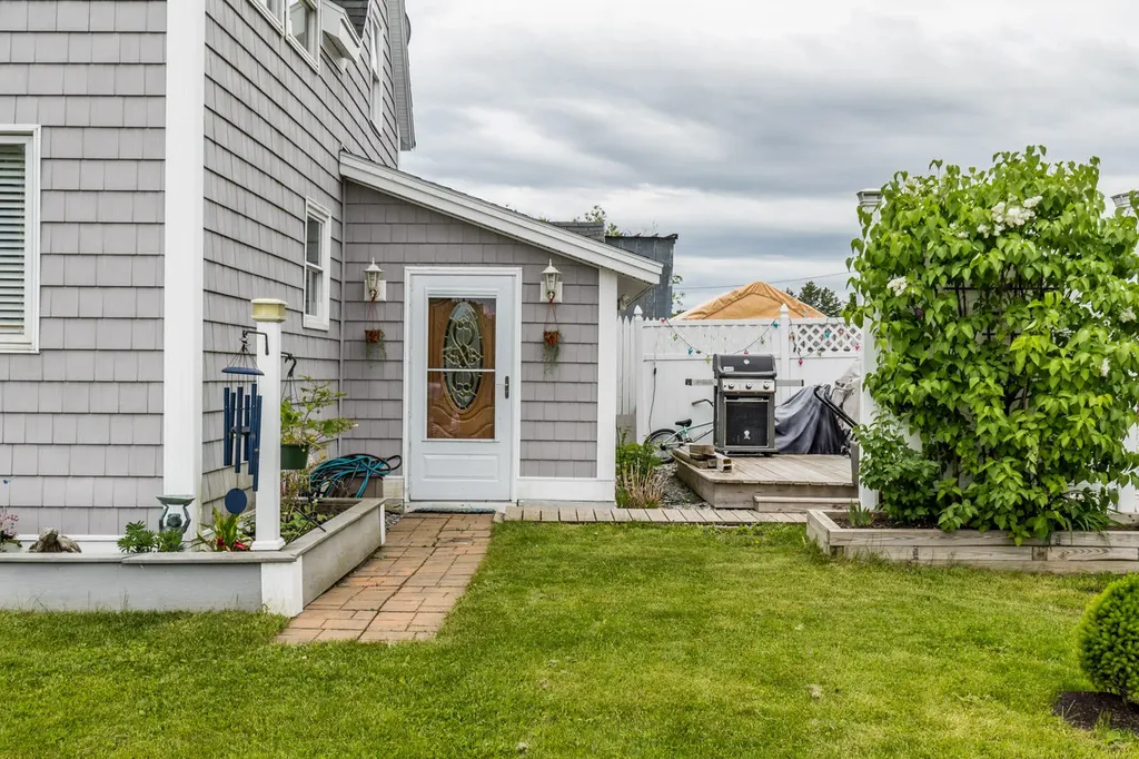 5 Railroad Avenue Rockland ME 04841