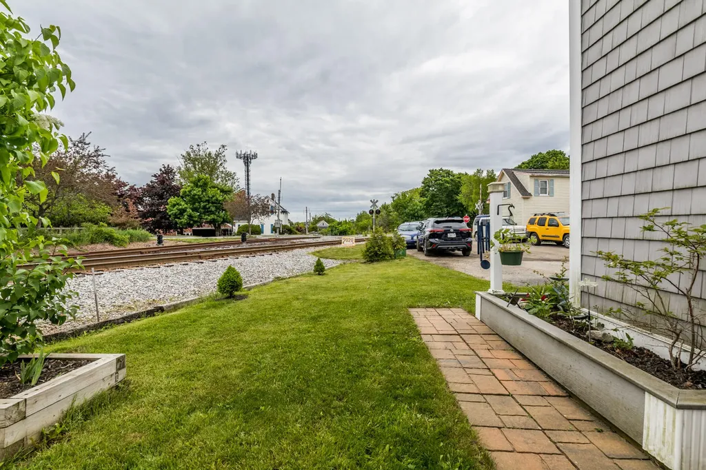 5 Railroad Avenue Rockland ME 04841