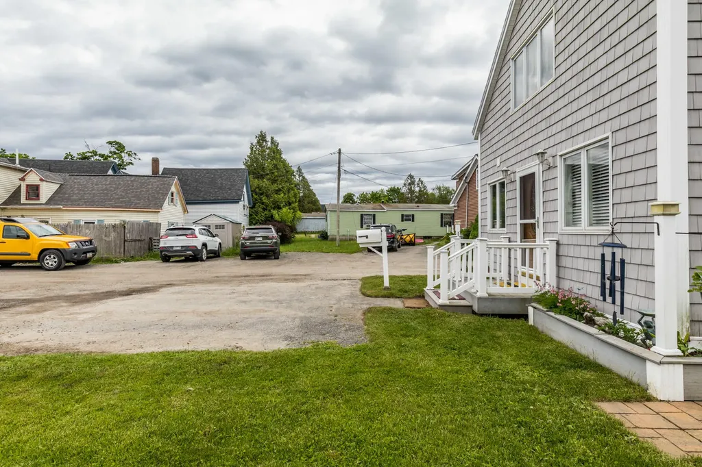 5 Railroad Avenue Rockland ME 04841