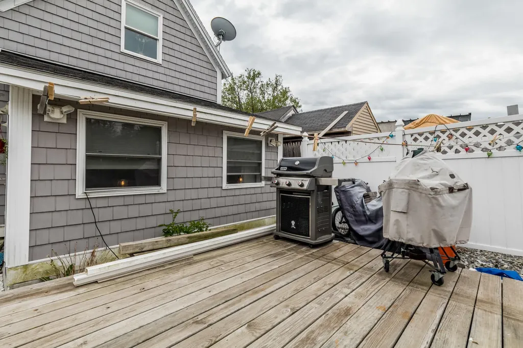 5 Railroad Avenue Rockland ME 04841