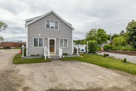 5 Railroad Avenue Rockland ME 04841