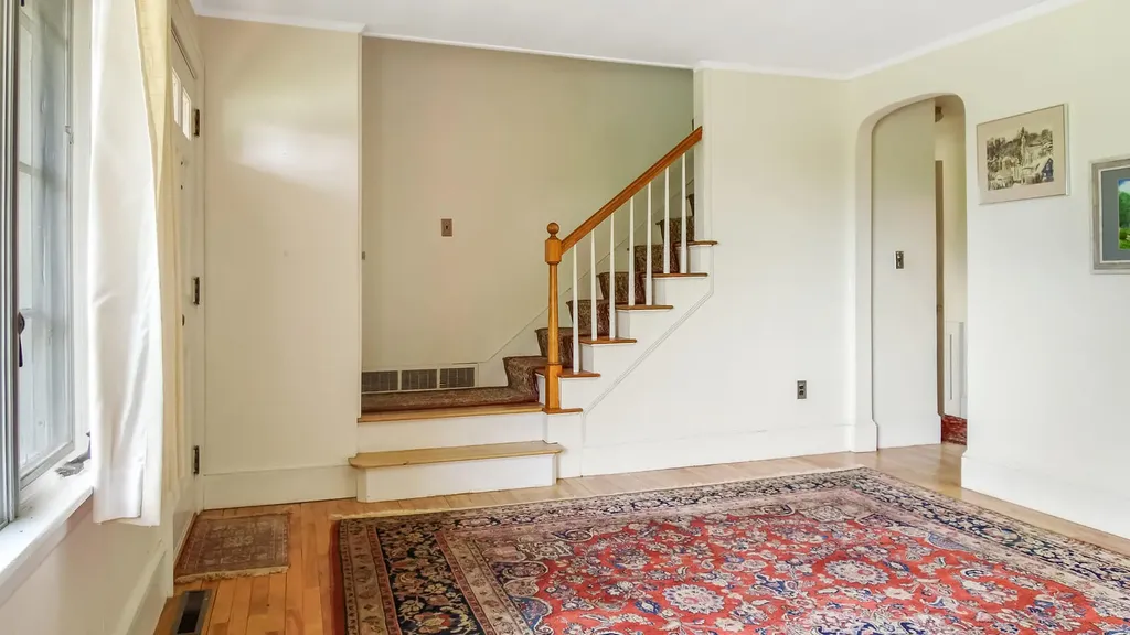 11 Mayflower Road Hallowell ME 04347