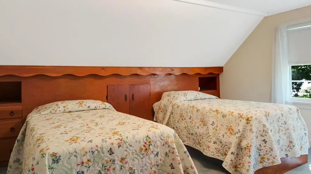 11 Mayflower Road Hallowell ME 04347