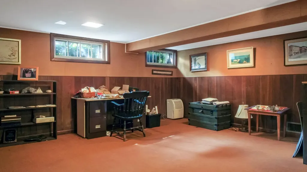 11 Mayflower Road Hallowell ME 04347