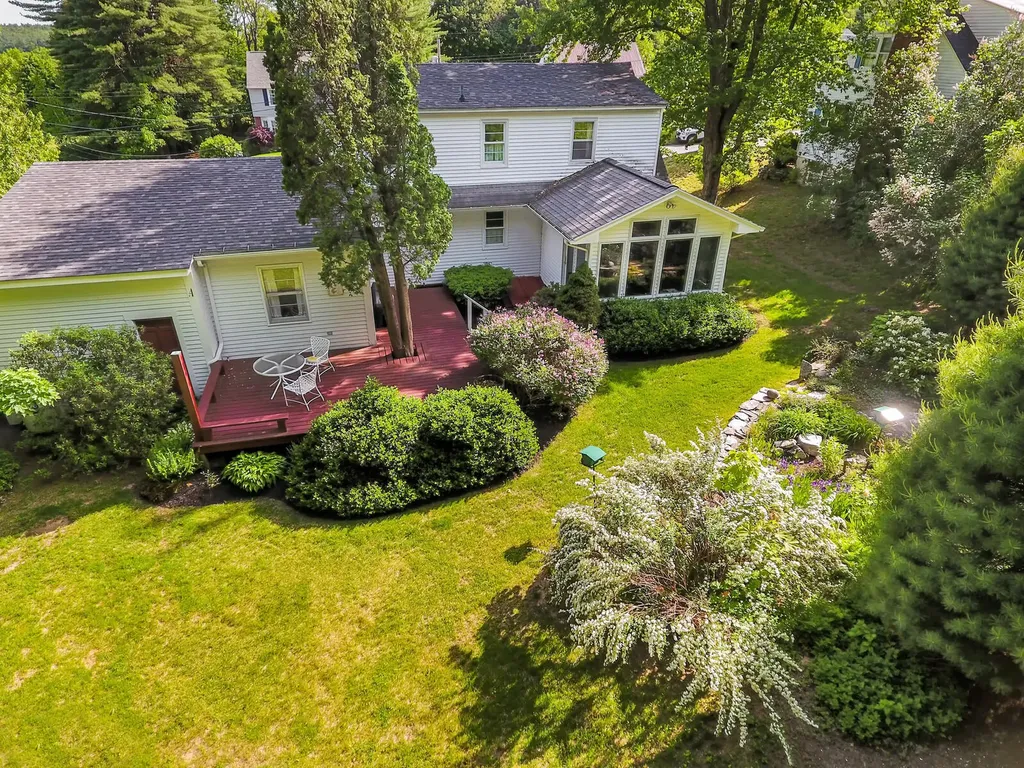 11 Mayflower Road Hallowell ME 04347