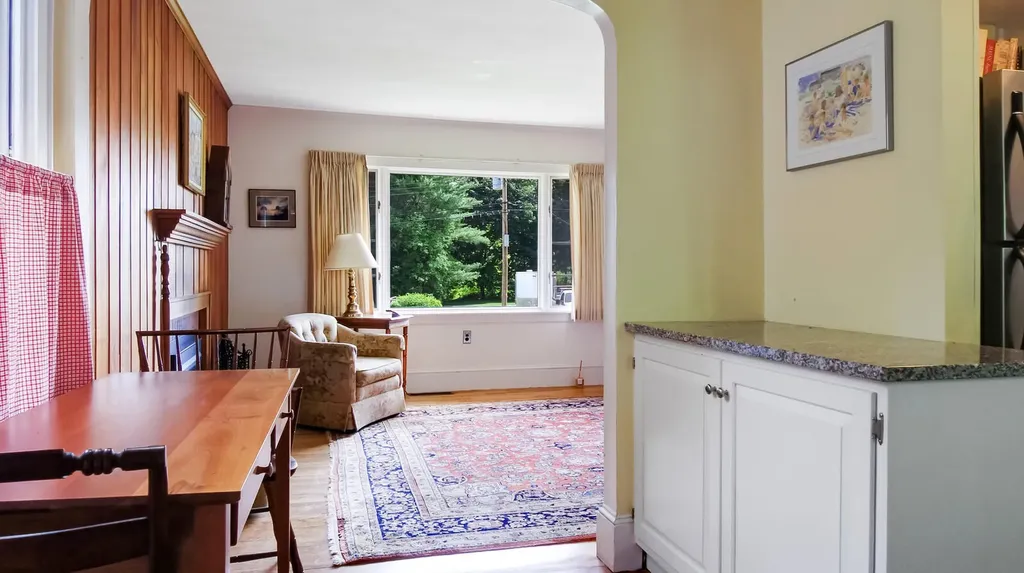 11 Mayflower Road Hallowell ME 04347