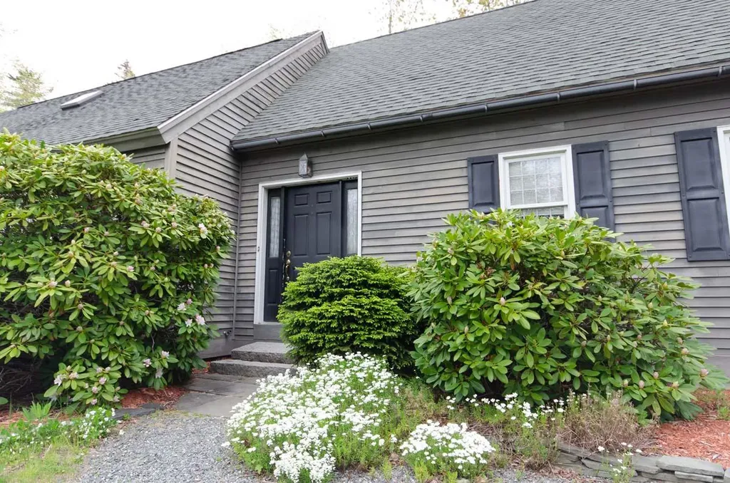 392 Surry Road Ellsworth ME 04605