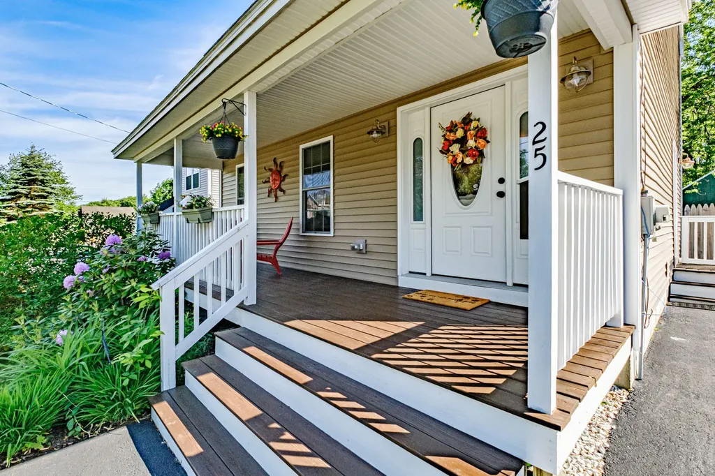 25 Everett Street Westbrook ME 04092