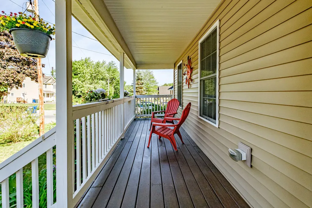 25 Everett Street Westbrook ME 04092