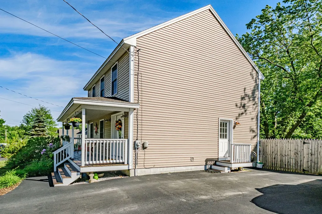 25 Everett Street Westbrook ME 04092
