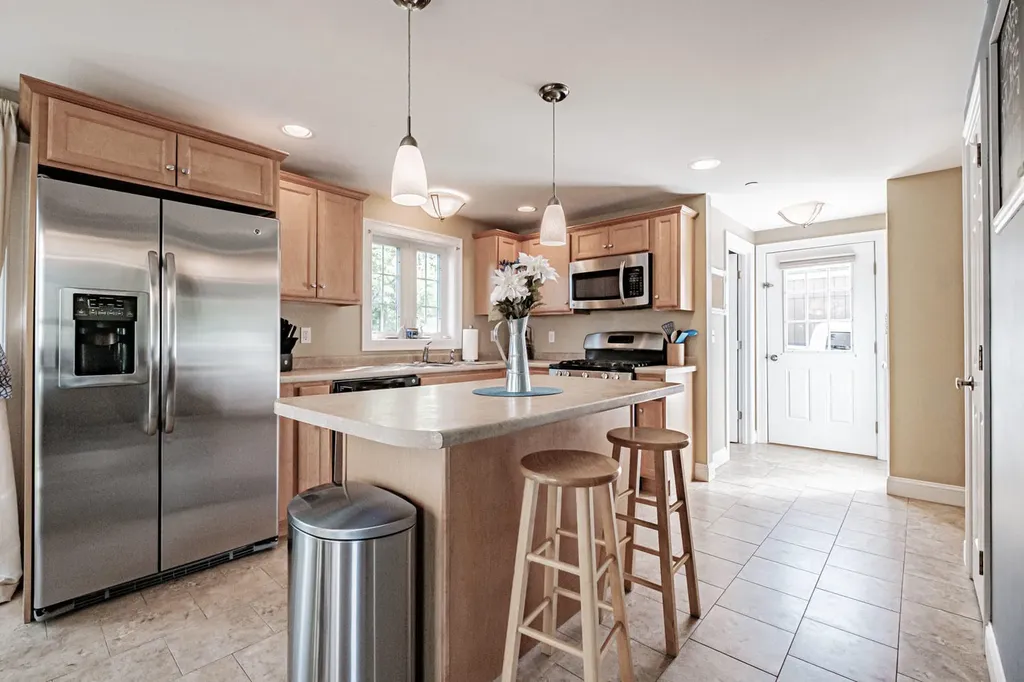 25 Everett Street Westbrook ME 04092