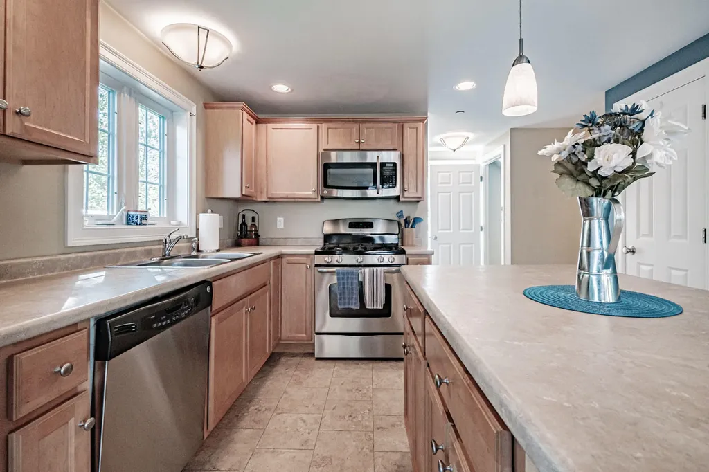 25 Everett Street Westbrook ME 04092