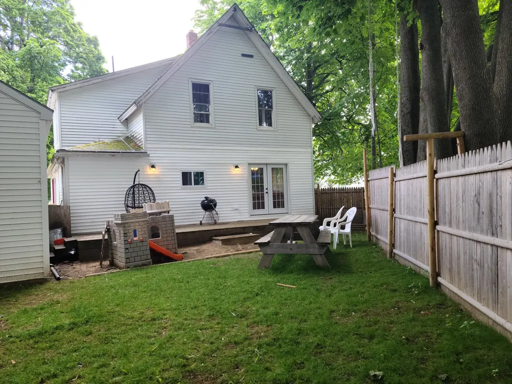 98 Cedar Street Rockland ME 04841