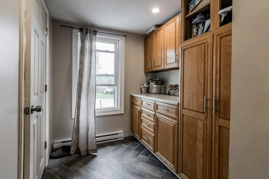 98 Cedar Street Rockland ME 04841