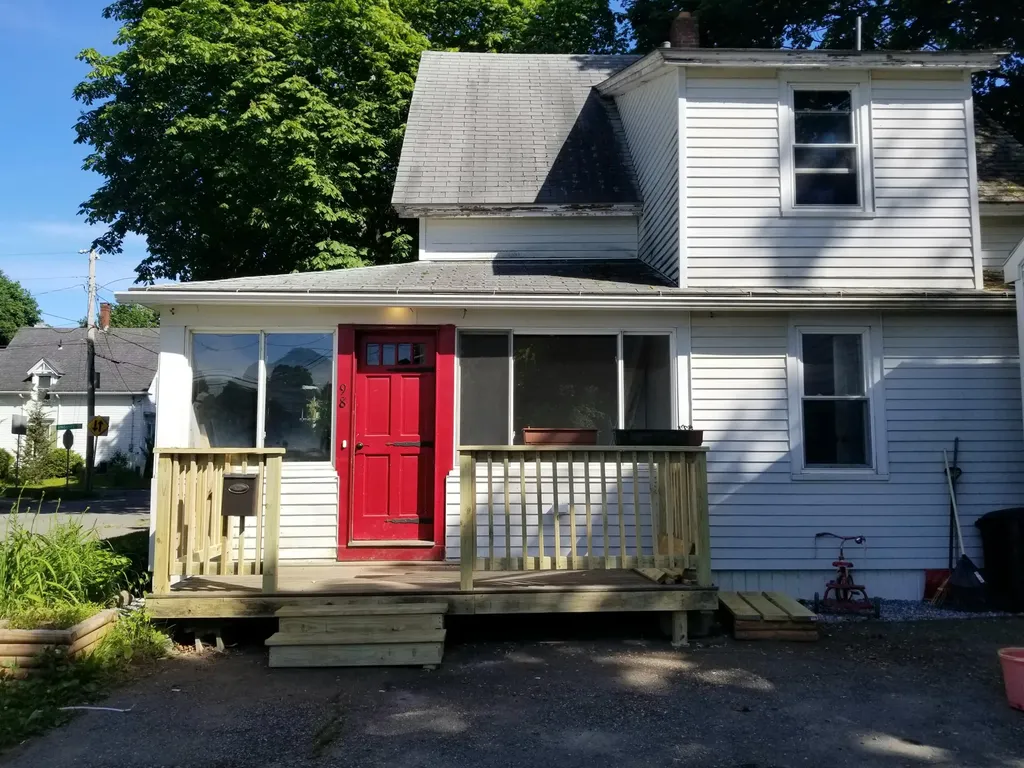 98 Cedar Street Rockland ME 04841