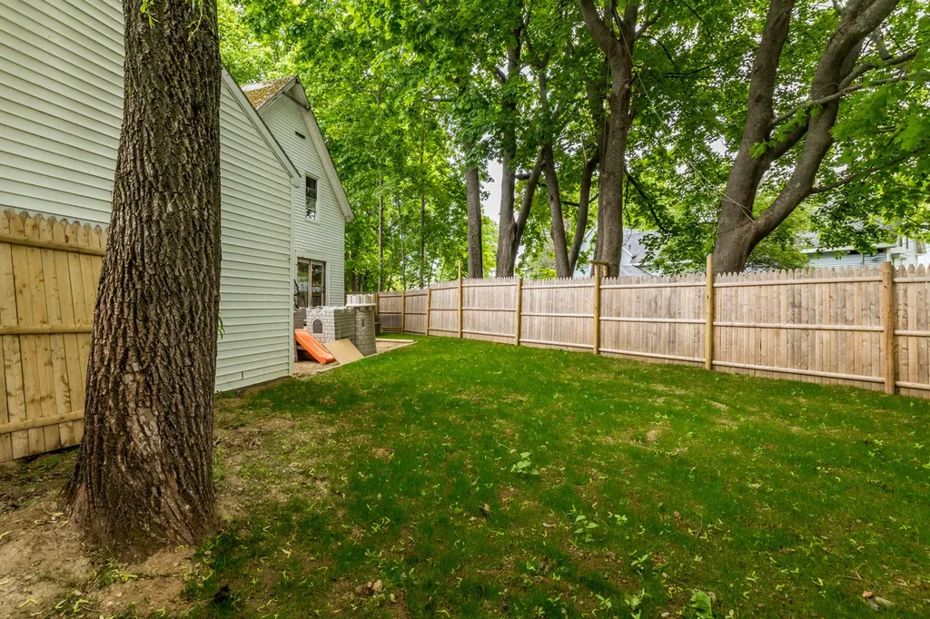 98 Cedar Street Rockland ME 04841