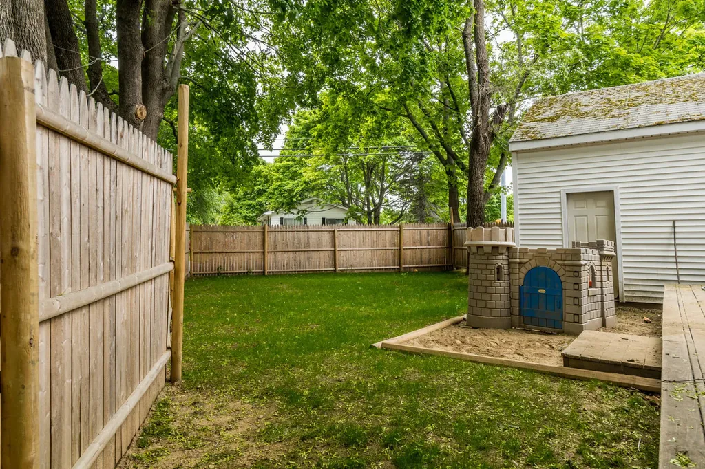98 Cedar Street Rockland ME 04841