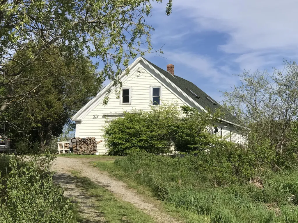 377 Cushing Road Friendship ME 04547