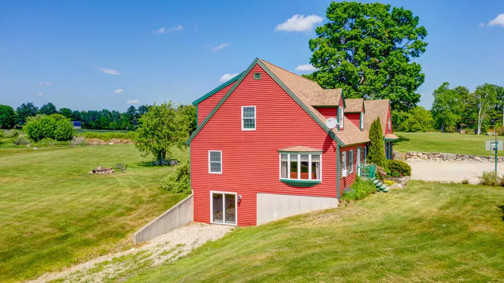 90 King Road Lisbon ME 04250